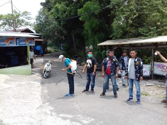 tim_portibi_dongan_na_pogos_tiap_hari_semprotkan_anti_virus_corona