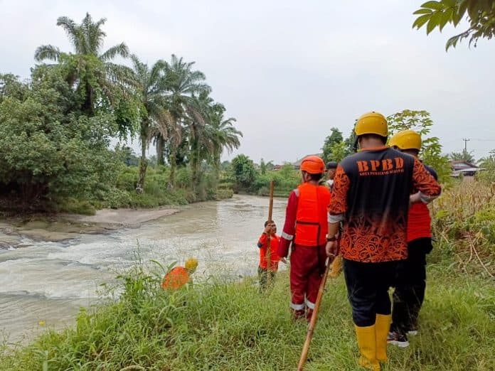 tim_sar_gunakan_aqua_eye_untuk_pencarian_korban_hanyut_di_siantar