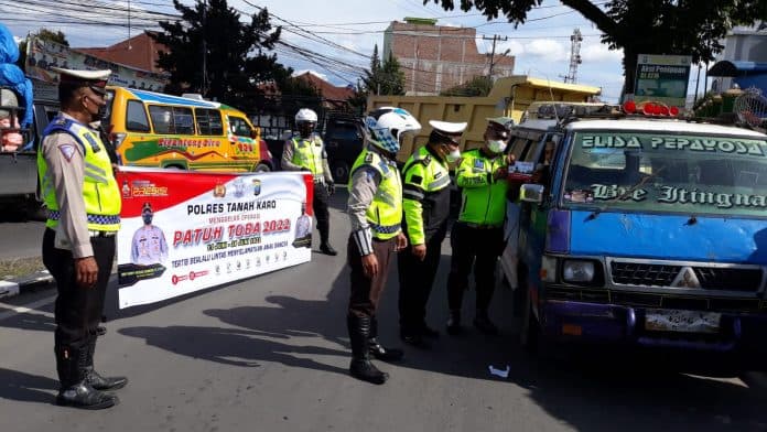tim_satgas_operasi_patuh_toba_karo_imbau_pengendara_patuhi_aturan_berlalu_lintas