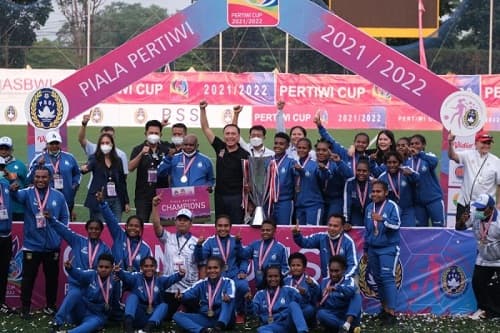 tim_sepak_bola_putri_papua_juara_piala_pertiwi_2022