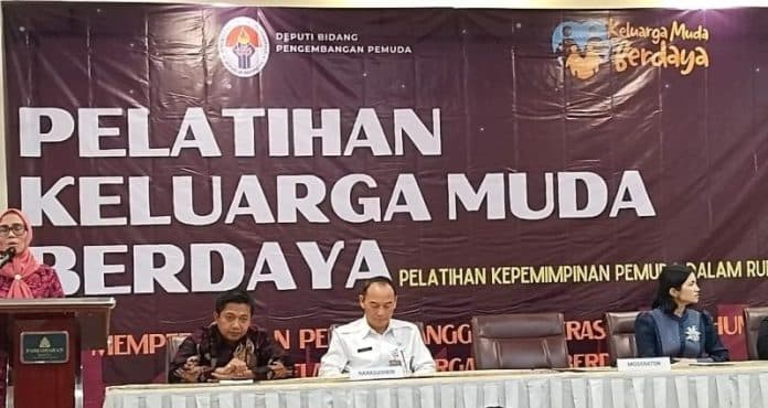 tingkatkan_indeks_pembangunan_pemuda_kemenpora_gelar_pelatihan_keluarga_muda_berdaya