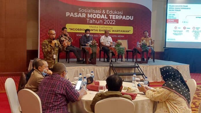 tingkatkan_literasi_keuangan_ojk_edukasi_masyarakat_tentang_pasar_modal