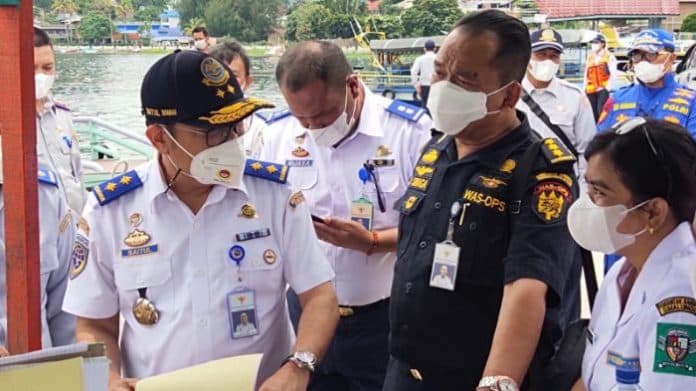 tingkatkan_pengawasan_selama_libur_lebaran_2024_ksopp_danau_toba_cek_kesiapan_kapal