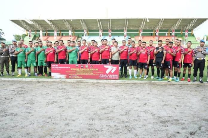 tingkatkan_sinergitas_dan_kolaborasi_polrestabes_dan_pemko_medan_gelar_laga_persahabatan