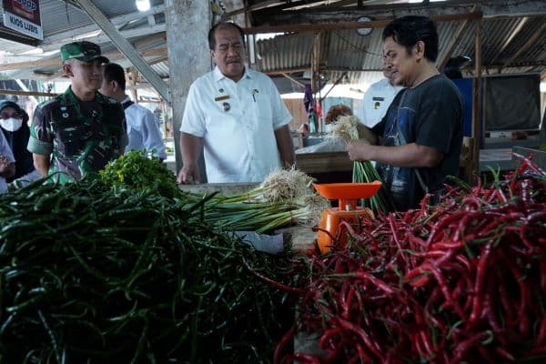 tinjau_kondisi_jelang_idul_fitri_wabup_asahan_sidak_sejumlah_pasar