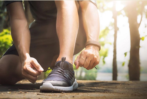 tips_pilih_sepatu_tepat_untuk_keselamatan_berlari