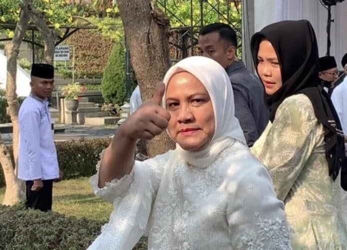 tkn_prabowo_buka_suara_soal_rumor_ibu_negara_dorong_gibran_sebagai_cawapres