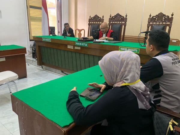 tok_hakim_pn_medan_kabulkan_pencabutan_prapid_mantan_bupati_batu_bara_zahir