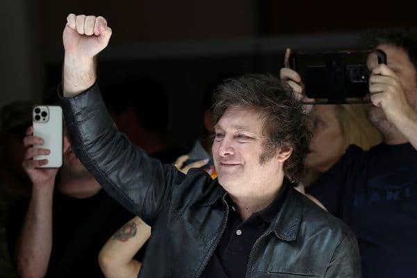 tokoh_libertarian_javier_milei_menangkan_pilpres_argentina