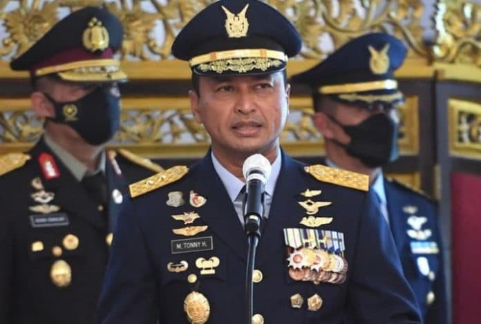 tonny_harjono_dilantik_jokowi_jadi_ksau_baru