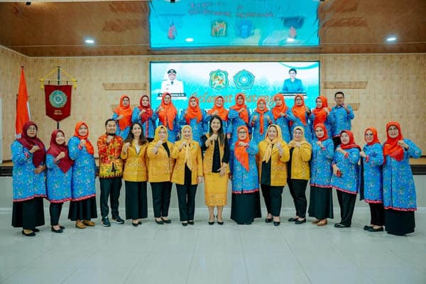tp_pkk_kabupaten_padang_pariaman_ingin_tiru_10_pokok_pkk_kota_medan