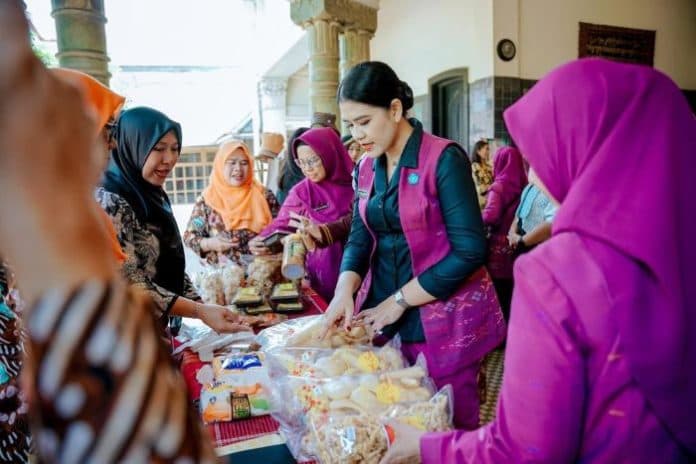 tp_pkk_kota_medan_berguru_ke_solo_dan_yogyakarta