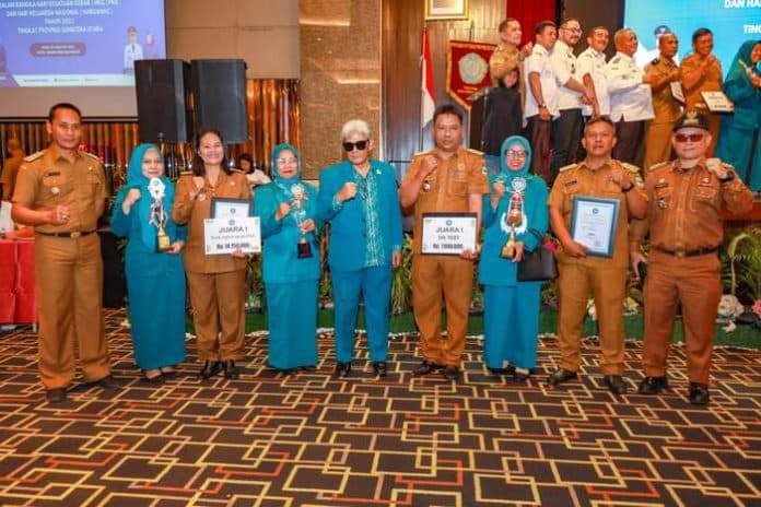tp_pkk_pematang_siantar_raih_sejumlah_penghargaan_lomba_di_tingkat_provinsi