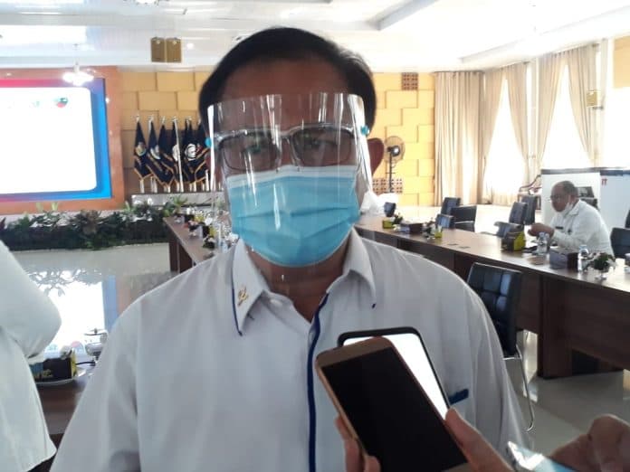 tragis_33_tenaga_medis_di_nias_terinfeksi_covid_19_4_diantaranya_dokter