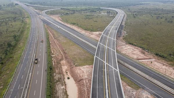 transaksi_di_tol_bakal_gunakan_sistem_nirsentuh