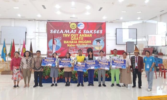 try_out_akbar_bahasa_inggris_usi_diikuti_1500_peserta_siswi_sma_kalam_kudus_raih_terbaik_i