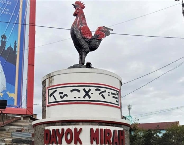 tugu_dayok_mirah_di_siantar_mendapat_tanggapan_dari_budayawan_dan_himapsi