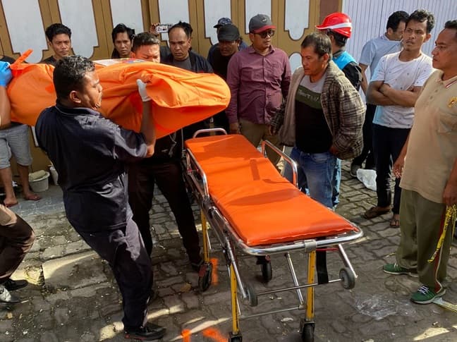 tukang_bangunan_tewas_di_kabanjahe_ini_respon_cepat_pemilik_hotel_pelawi