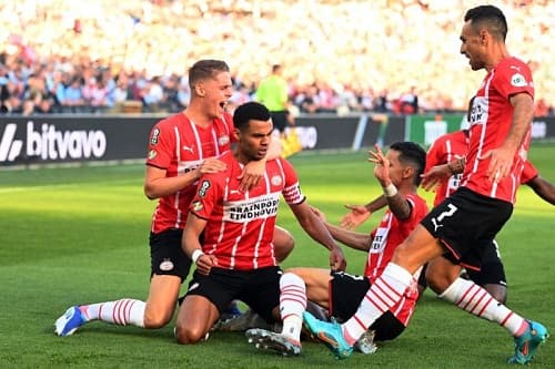 tumbangkan_ajax_2_1_psv_eindhoven_juara_piala_belanda