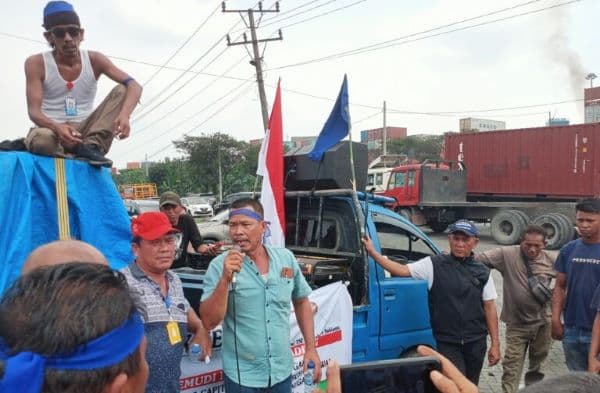 tuntut_kesejahteraan_pengurus_koperasi_jpak_pbs_gelar_aksi_demo