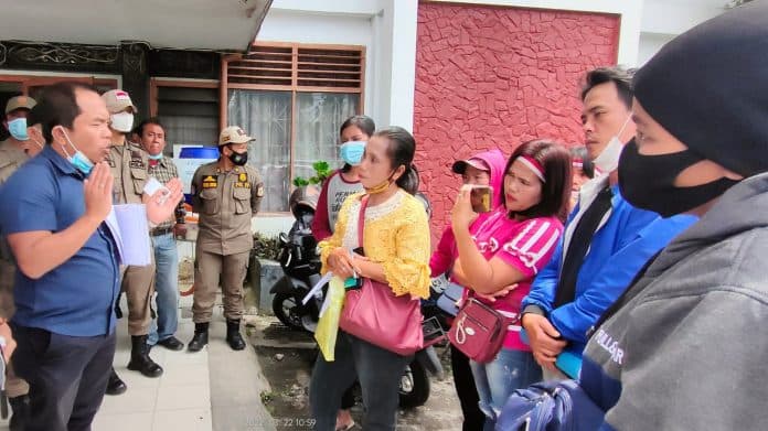 tuntut_umk_dan_bpjs_ketenagakerjaan_buruh_harian_pt_wgm_adukan_nasib_ke_dprd_dairi