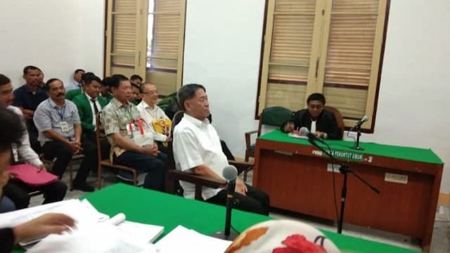 tuntutan_jaksa_belum_siap_sidang_tan_ben_chong_ditunda