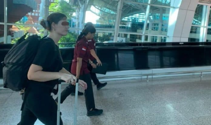turis_belanda_dideportasi_usai_pura_pura_jadi_tamu_demi_sarapan_gratis
