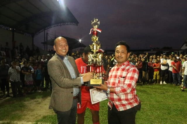 turnamen_sepak_bola_merebut_partungkoan_cup_di_taput_ditutup