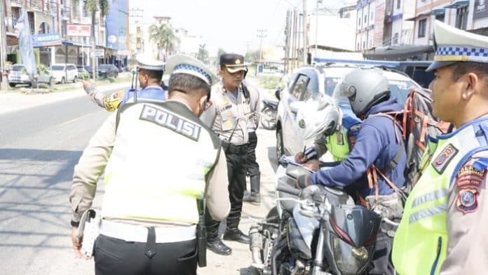 turunkan_angka_pelanggaran_dan_laka_lantas_polres_sergai_gelar_razia