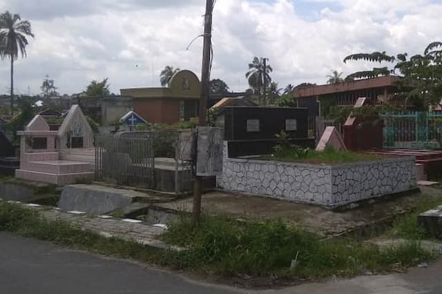 tutupi_target_pad_kuburan_di_siantar_capai_rp35_juta