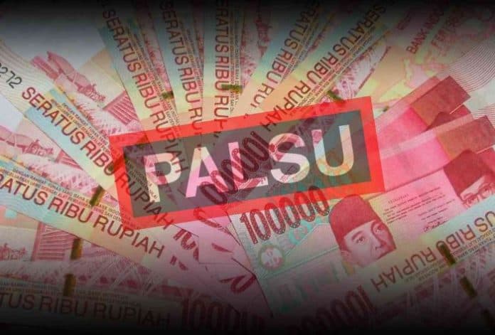 uang_palsu_beredar_di_nias_korban_merugi_rp700_ribu