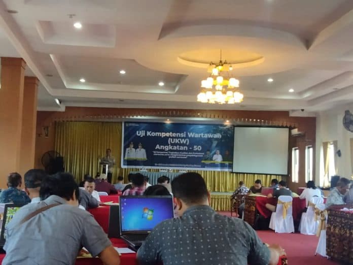 uji_kompetensi_wartawan_di_asahan_32_peserta_berkompeten
