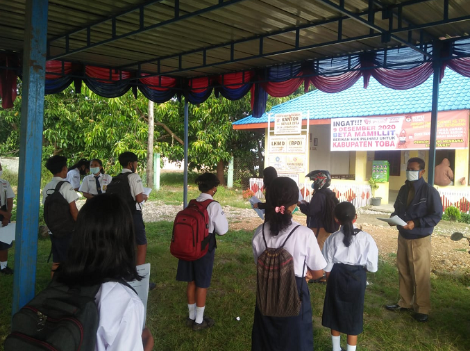 ujian_sd_smp_di_toba_dilakukan_dengan_luring_dan_daring