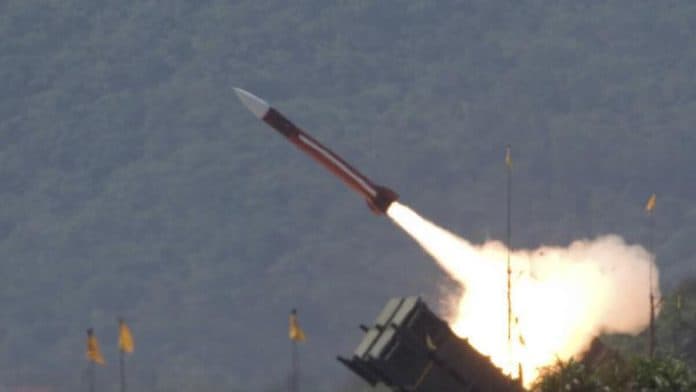 ukraina_mengamuk_40_roketnya_gempur_donetsk_yang_dikuasai_rusia