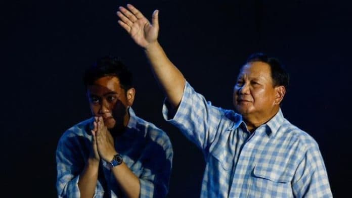 unggul_versi_quick_count_media_asing_soroti_first_lady_prabowo