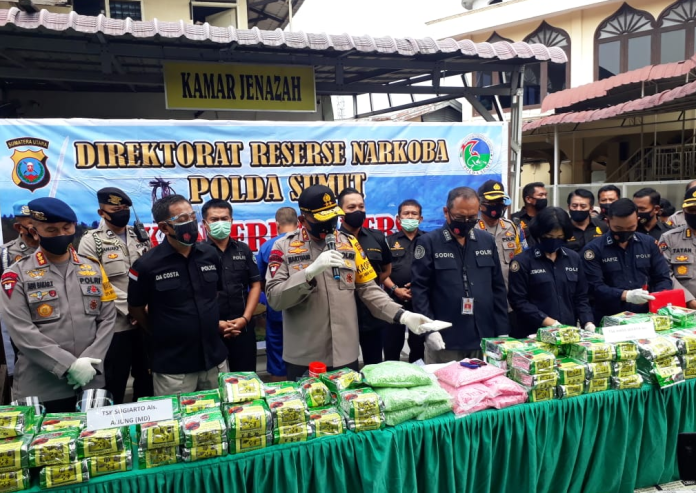 ungkap_100_kg_sabu_dan_50_ribu_butir_ekstasi_kapoldasu_1_juta_anak_terselamatkan