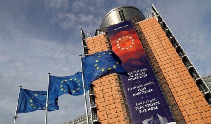 uni_eropa_terjerembab_ke_jurang_resesi_ekonomi_minus_119_persen