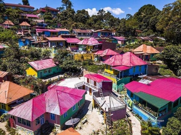 unik_desa_warna_warni_tigarihit_parapat_dalam_ajang_anugrah_desa_wisata_indonesia