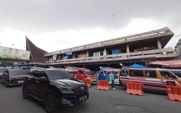 upaya_pemko_pematangsiantar_menanti_revitalisasi_gedung_4_pasar_horas