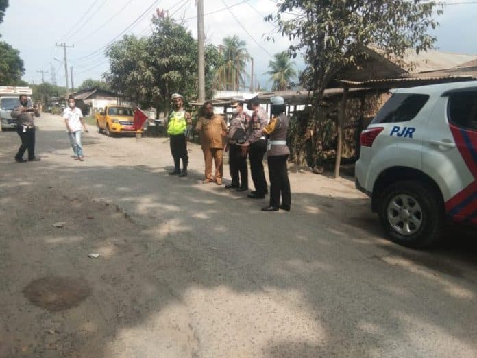 upt_pu_bina_marga_provsu_tinjau_jalan_rusak_tebing_tinggi