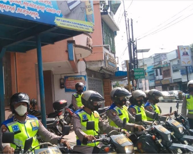 urai_kemacetan_di_tebing_tinggi_polisi_lakukan_patroli_bermotor