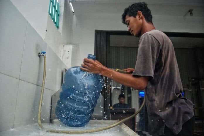 usaha_depot_air_minum_dalam_kemasan_di_medan