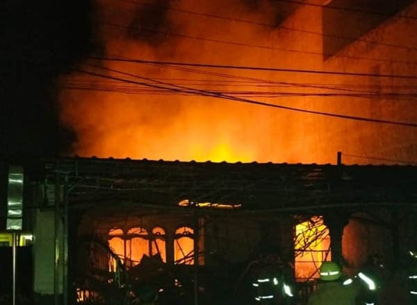 usaha_mickey_dimsum_tebing_tinggi_ludes_terbakar