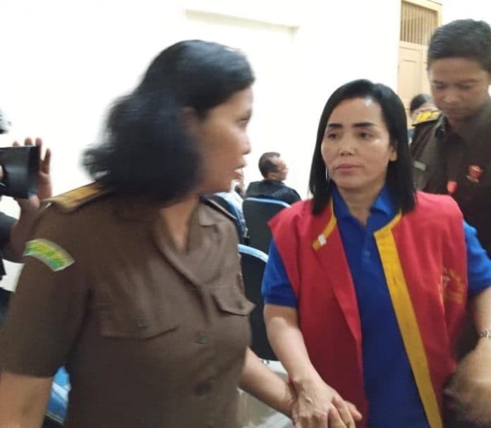 usai_dipidana_gelapkan_uang_sewa_ruko_rita_sitorus_digugat_anak_tirinya_atas_status_perkawinan