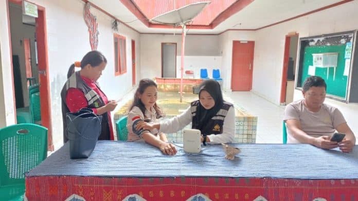 usai_pengamanan_tps_personel_polres_toba_dapat_vitamin_dan_dicek_kesehatannya