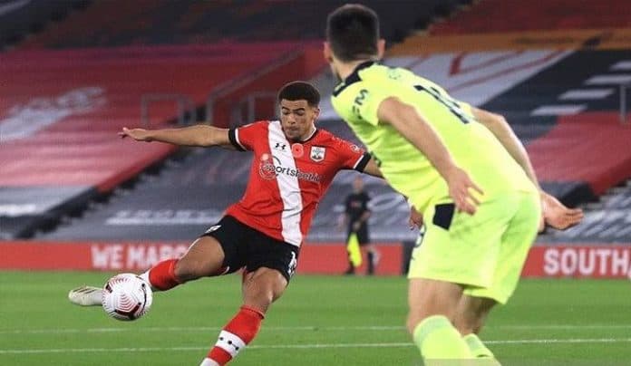 usai_permalukan_newcastle_southamton_duduki_puncak_klasemen