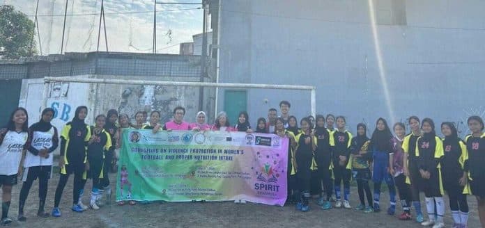 usu_spirit_club_dan_yakawanus_konseling_klub_sepak_bola_wanita_di_sumut