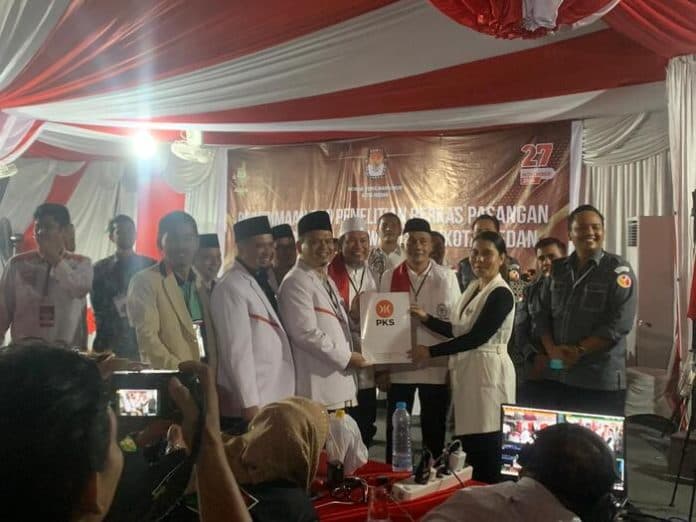 usung_calon_sendiri_pks_daftarkan_hidayatullah_yasir_ridho_di_pilkada_medan