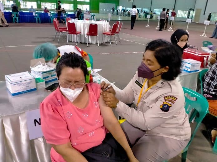 vaksinasi_capai_5356_persen_warga_siantar_terpapar_covid_19_bertambah_1
