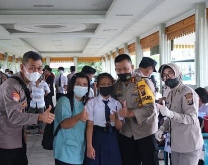 vaksinasi_serentak_indonesia_targetkan_500_dosis_pelajar_tebing_tinggi